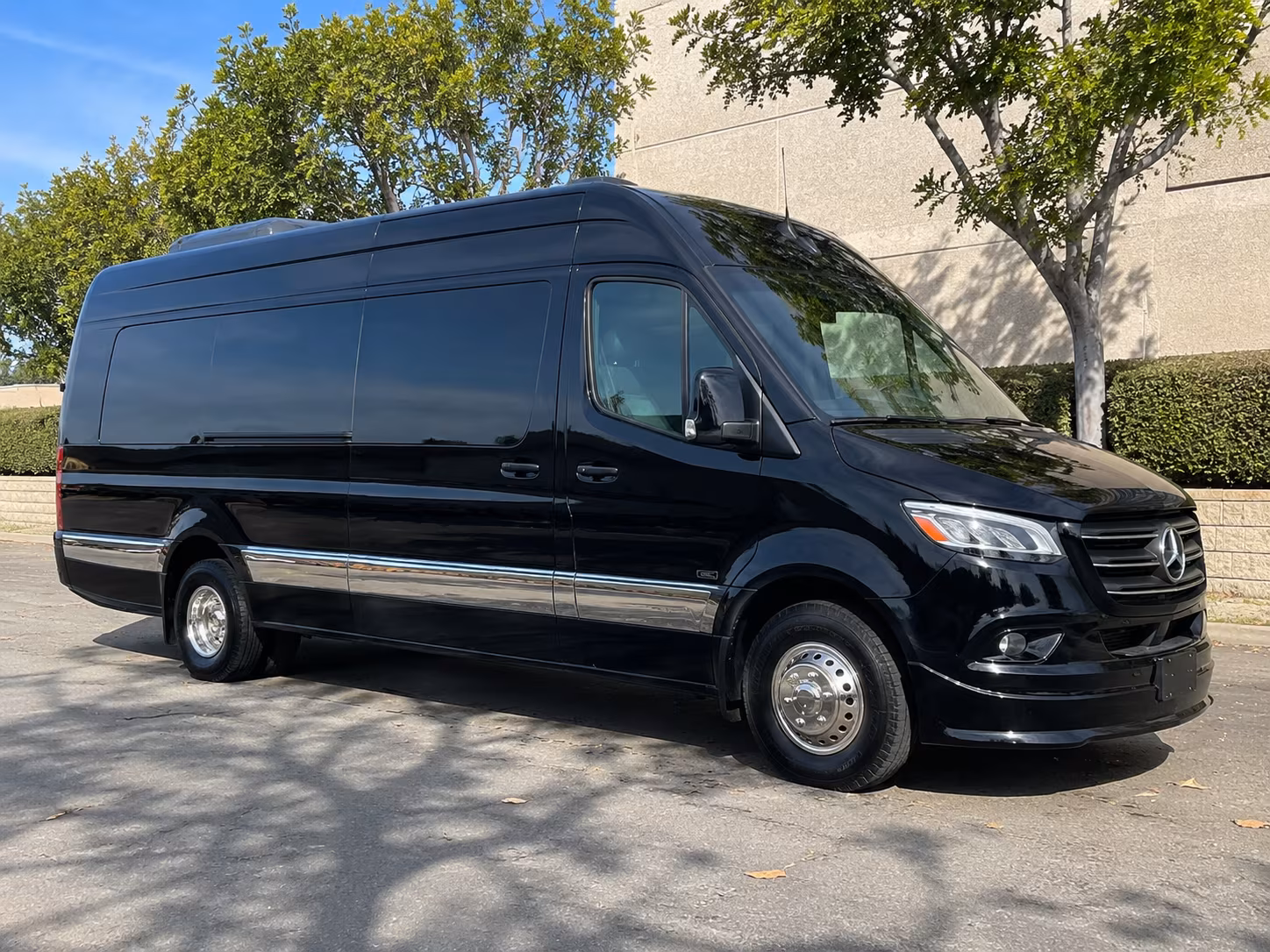 find the perfect transportation for your next corporate event 3